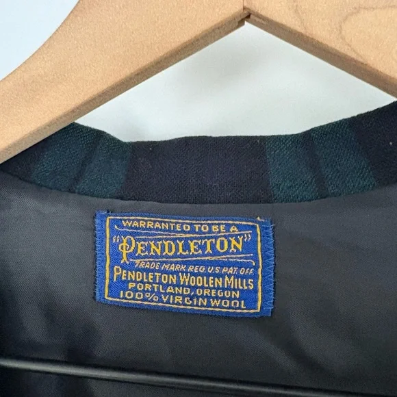 Pendleton Women’s Green & Blue 100% Virgin Wool Plaid Blazer - Picture 12 of 12